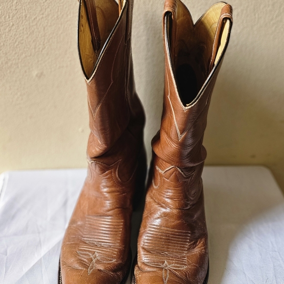 Tony lama cowboys boot. - Picture 6 of 12